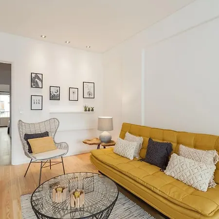 Charming In Center Apartment Lissabon